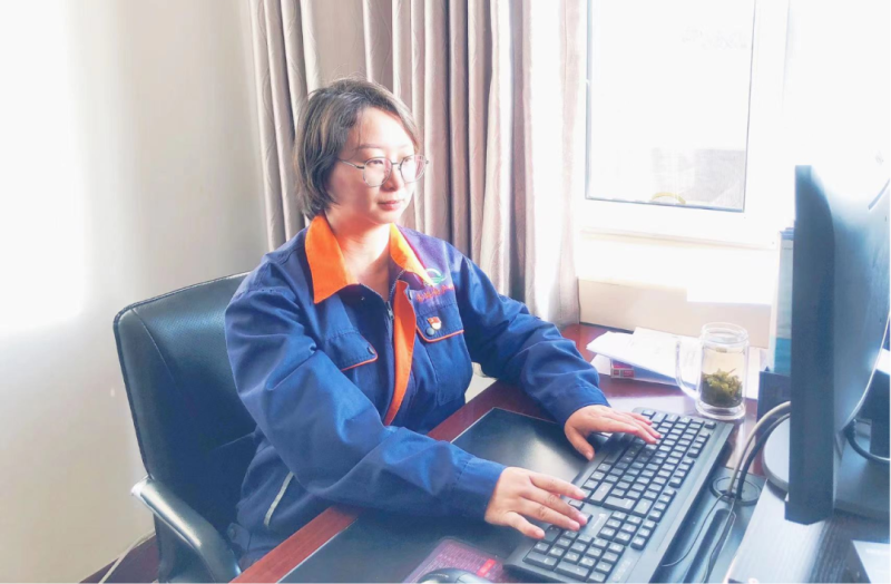 省物產集團黨務工作者、先進模范持續熱議黨的二十大精神（二）